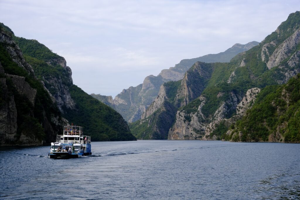 Komani Lake transport